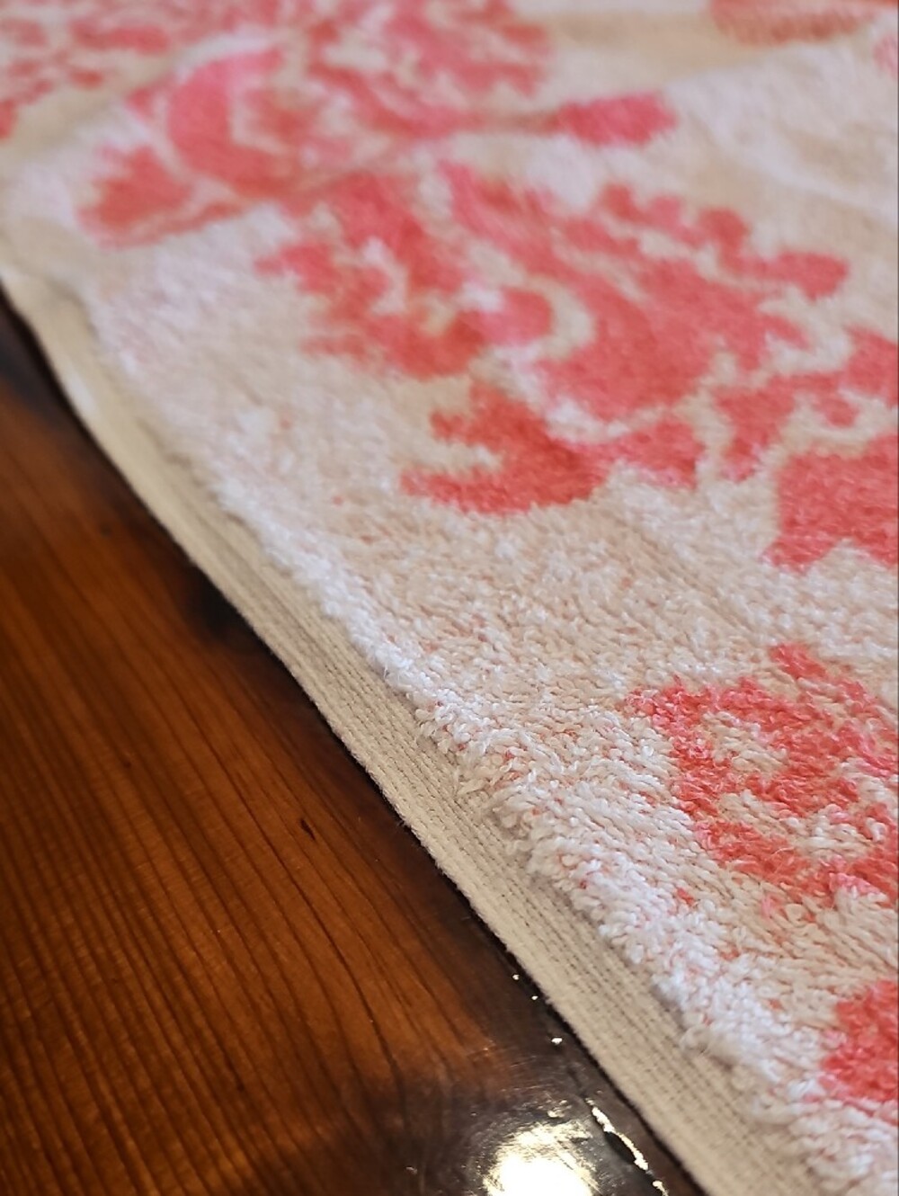 Vintage 3 Piece Wabasso Pink and White Bath Towel Set - Picture 8 of 9